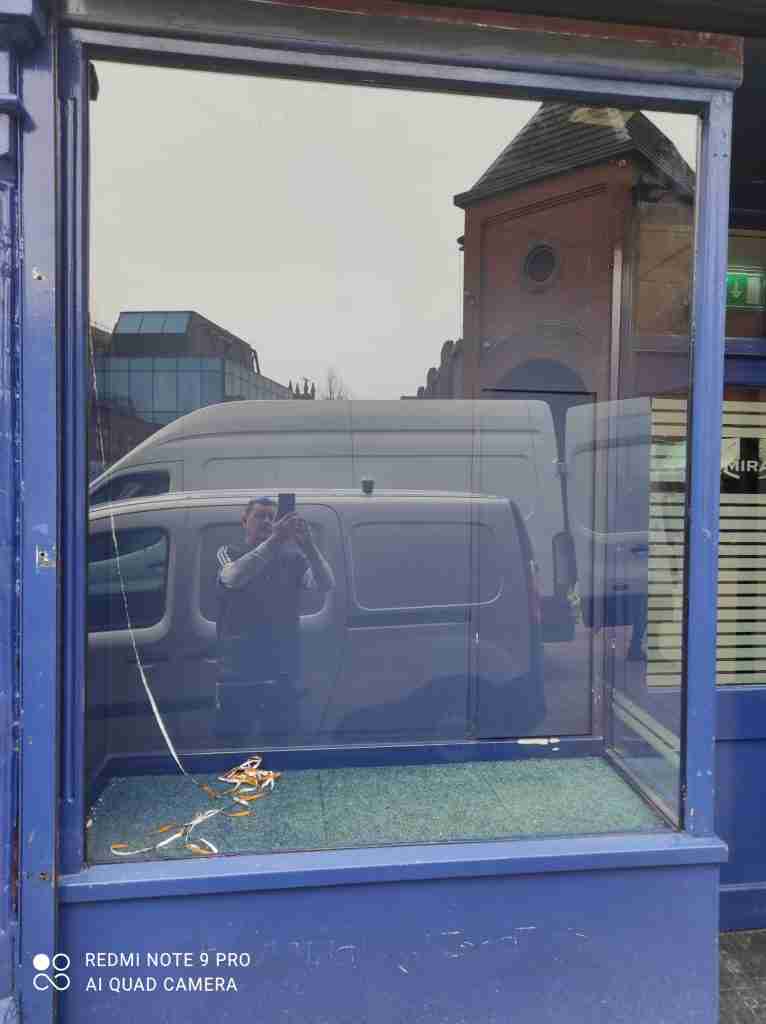 Emergency Glazier