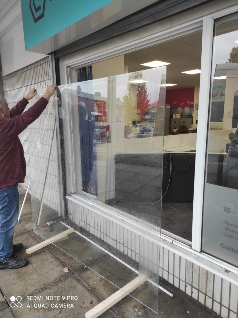 Commercial Glazier
